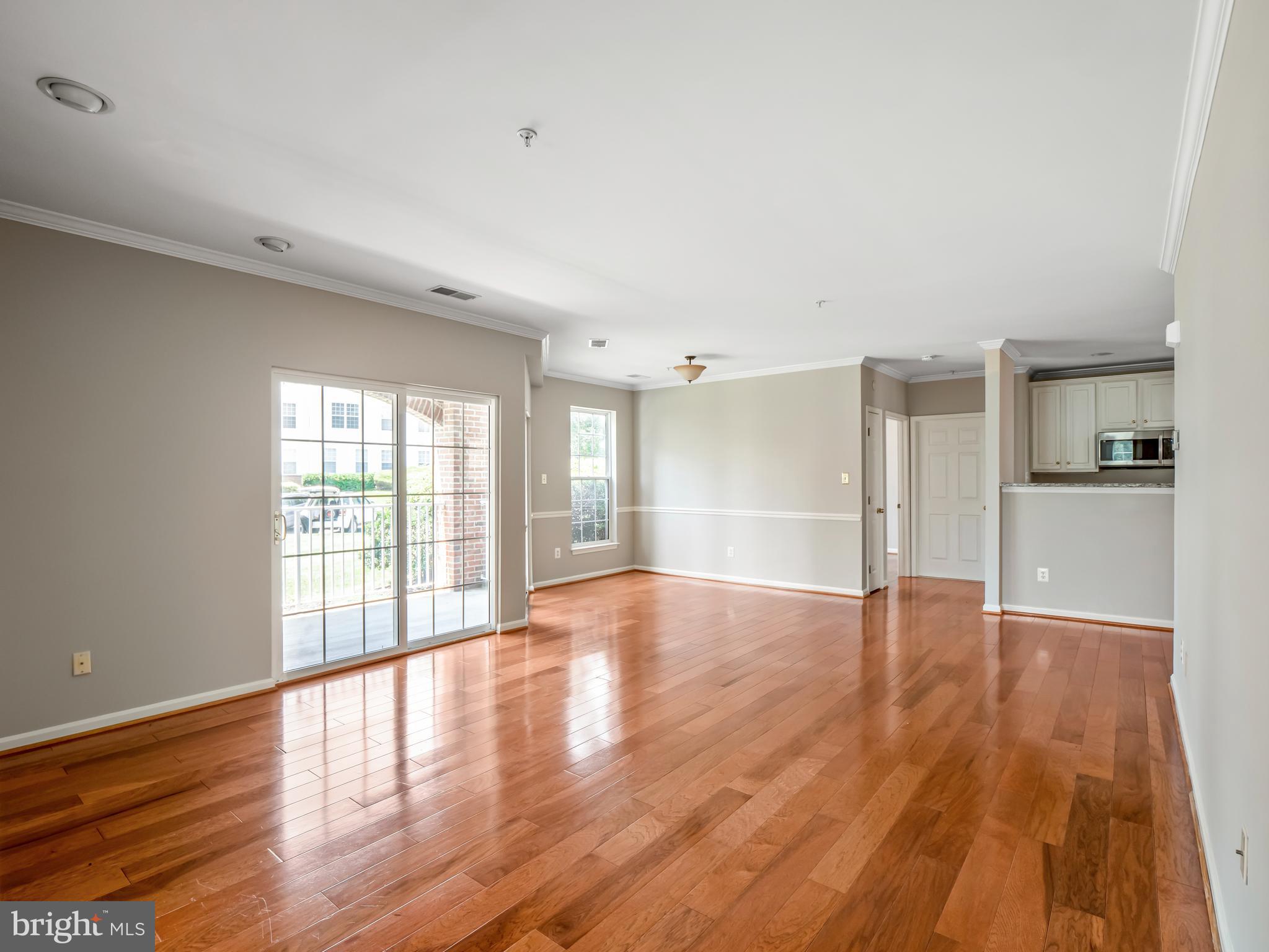 LAKESIDE AT SOUTH RIDING - Residential