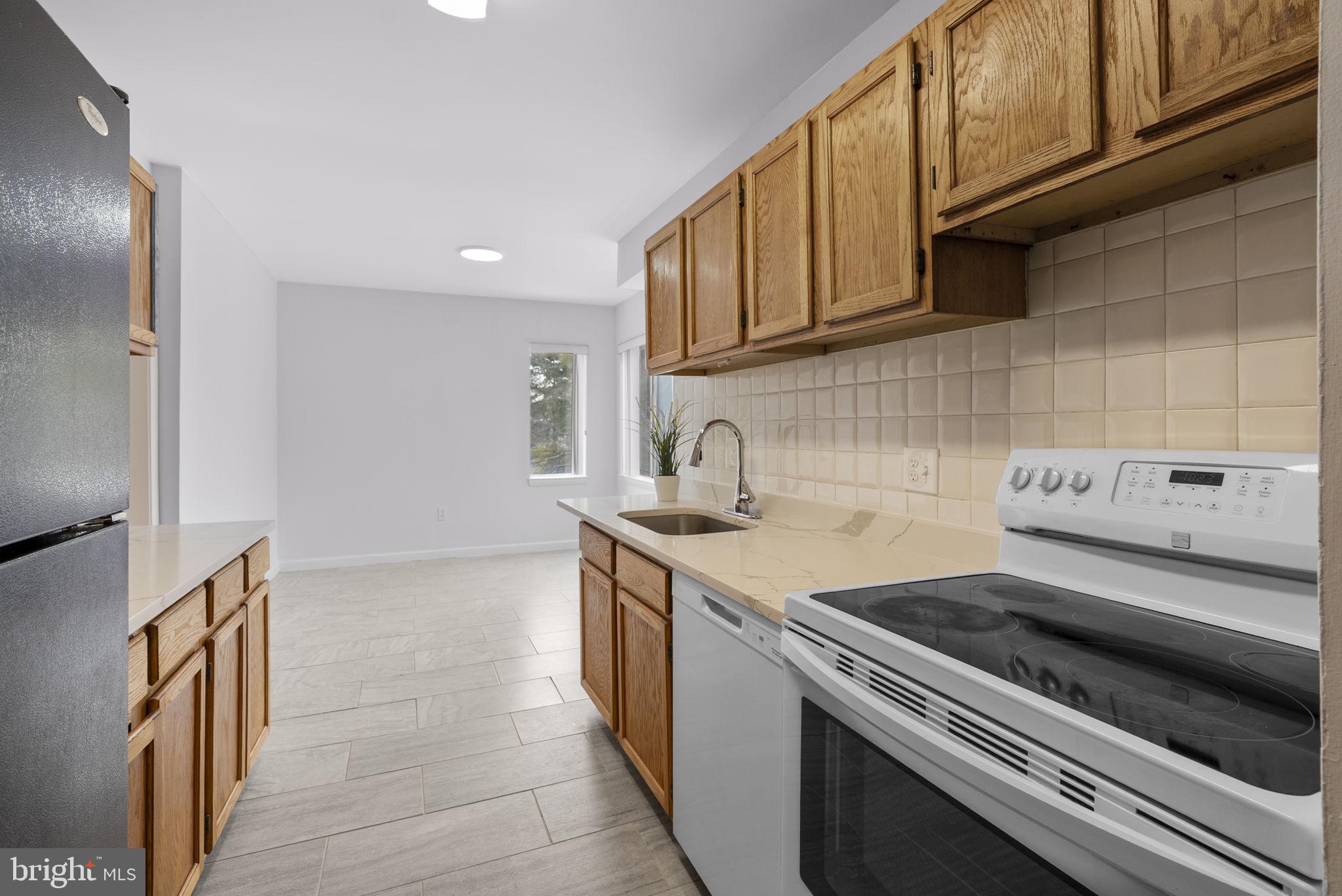 VILLA RIDGE CONDOMINIUM - Residential