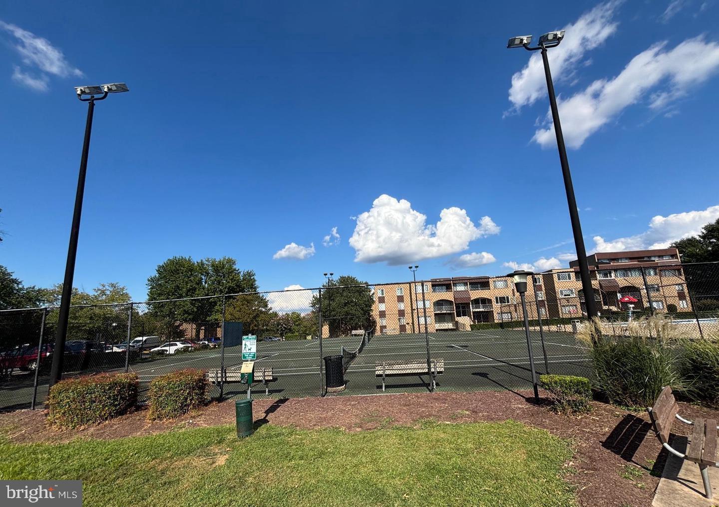 VILLA RIDGE CONDOMINIUM - Residential