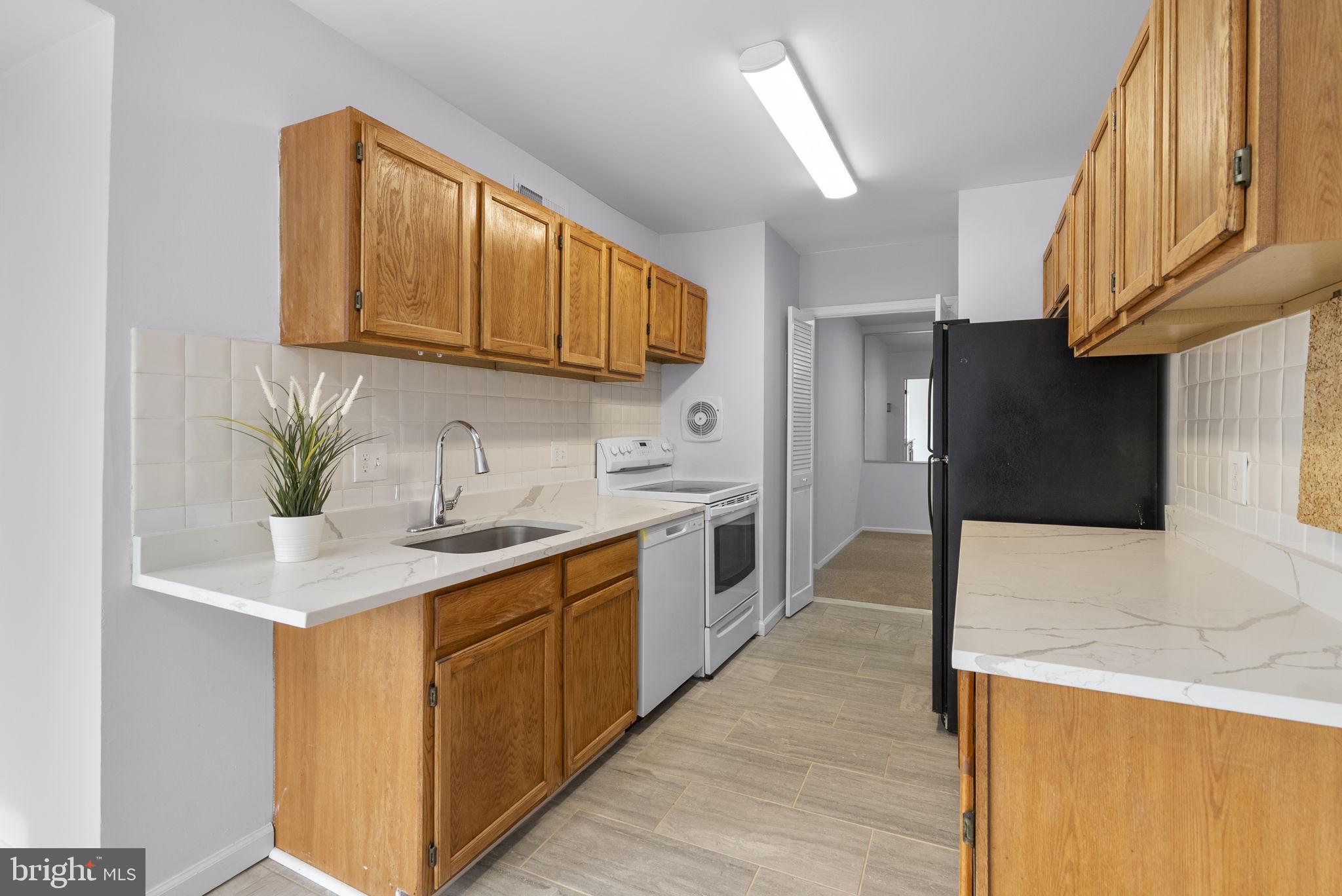 VILLA RIDGE CONDOMINIUM - Residential