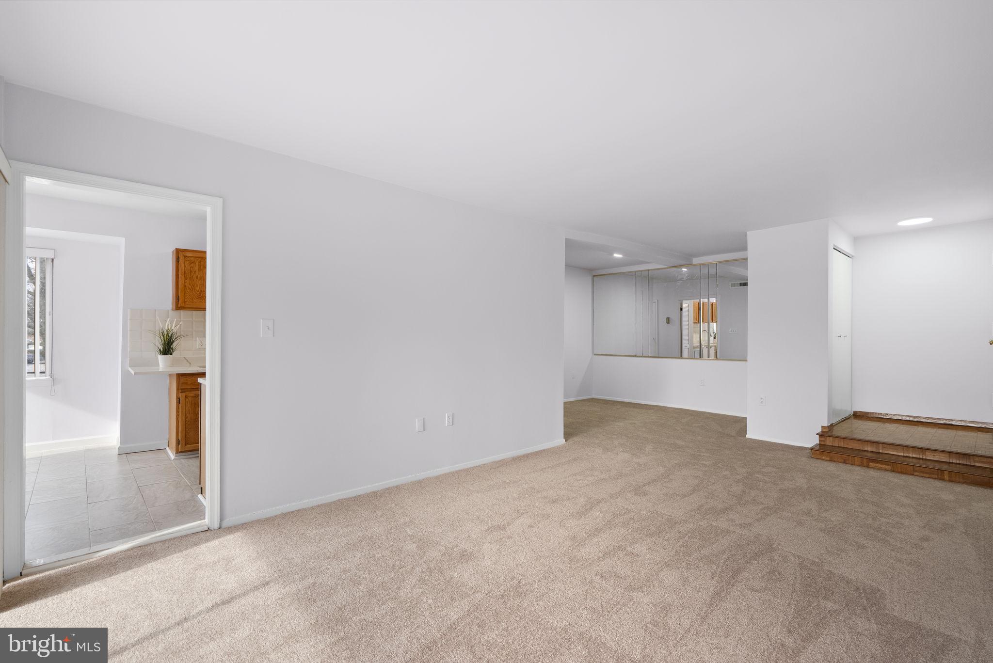 VILLA RIDGE CONDOMINIUM - Residential