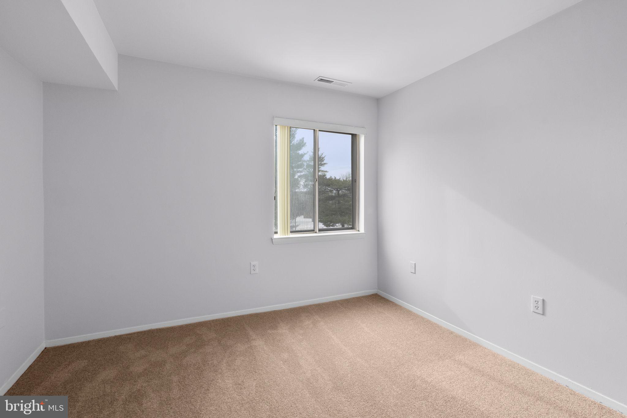 VILLA RIDGE CONDOMINIUM - Residential