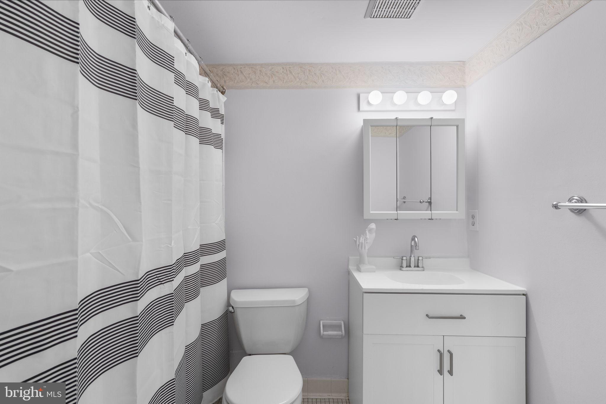 VILLA RIDGE CONDOMINIUM - Residential