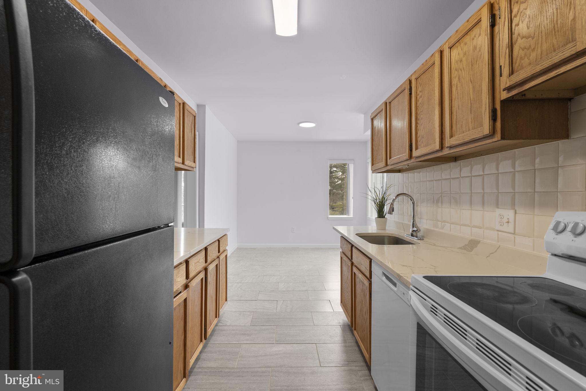 VILLA RIDGE CONDOMINIUM - Residential