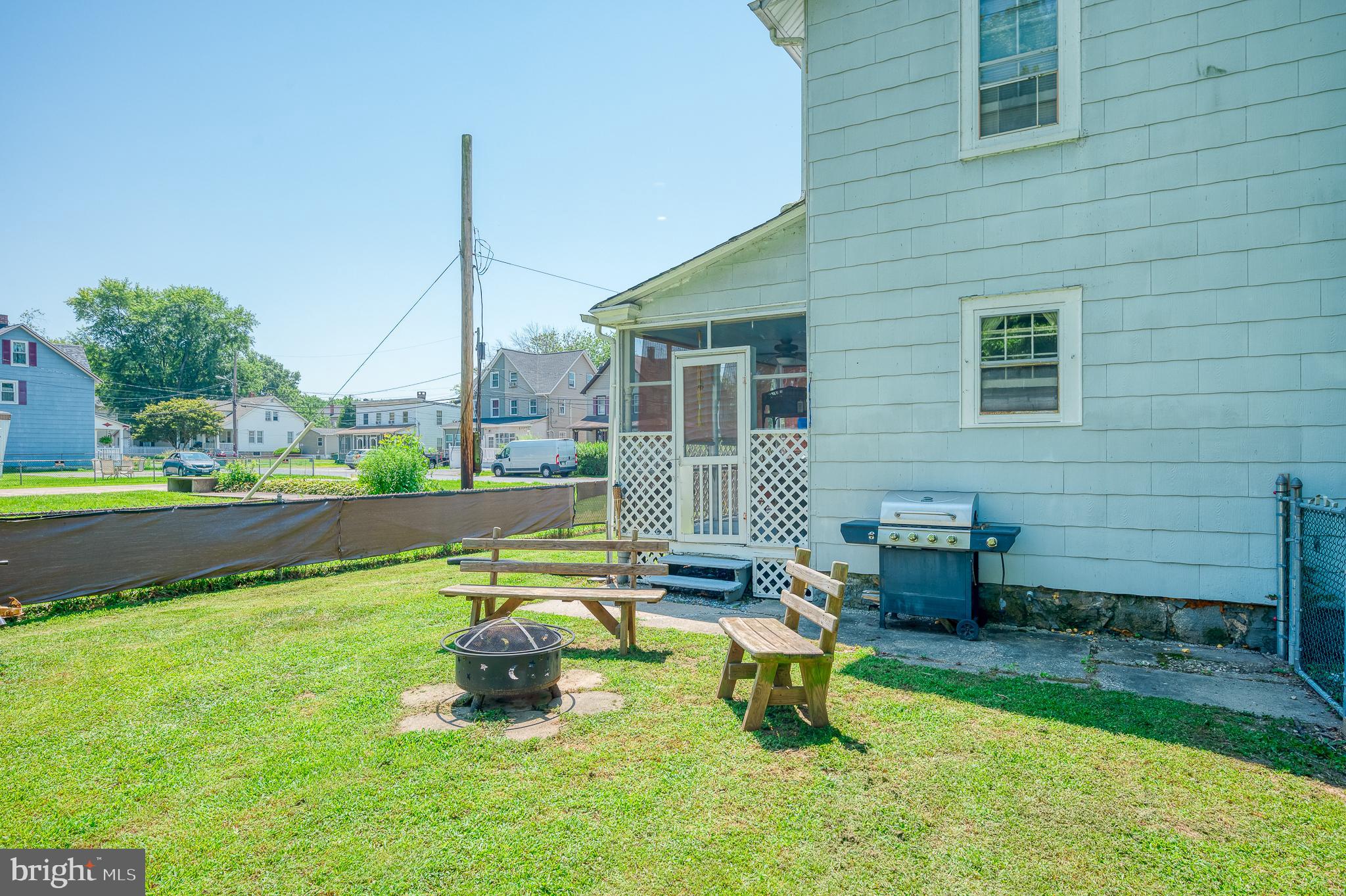 PERRYVILLE - Residential