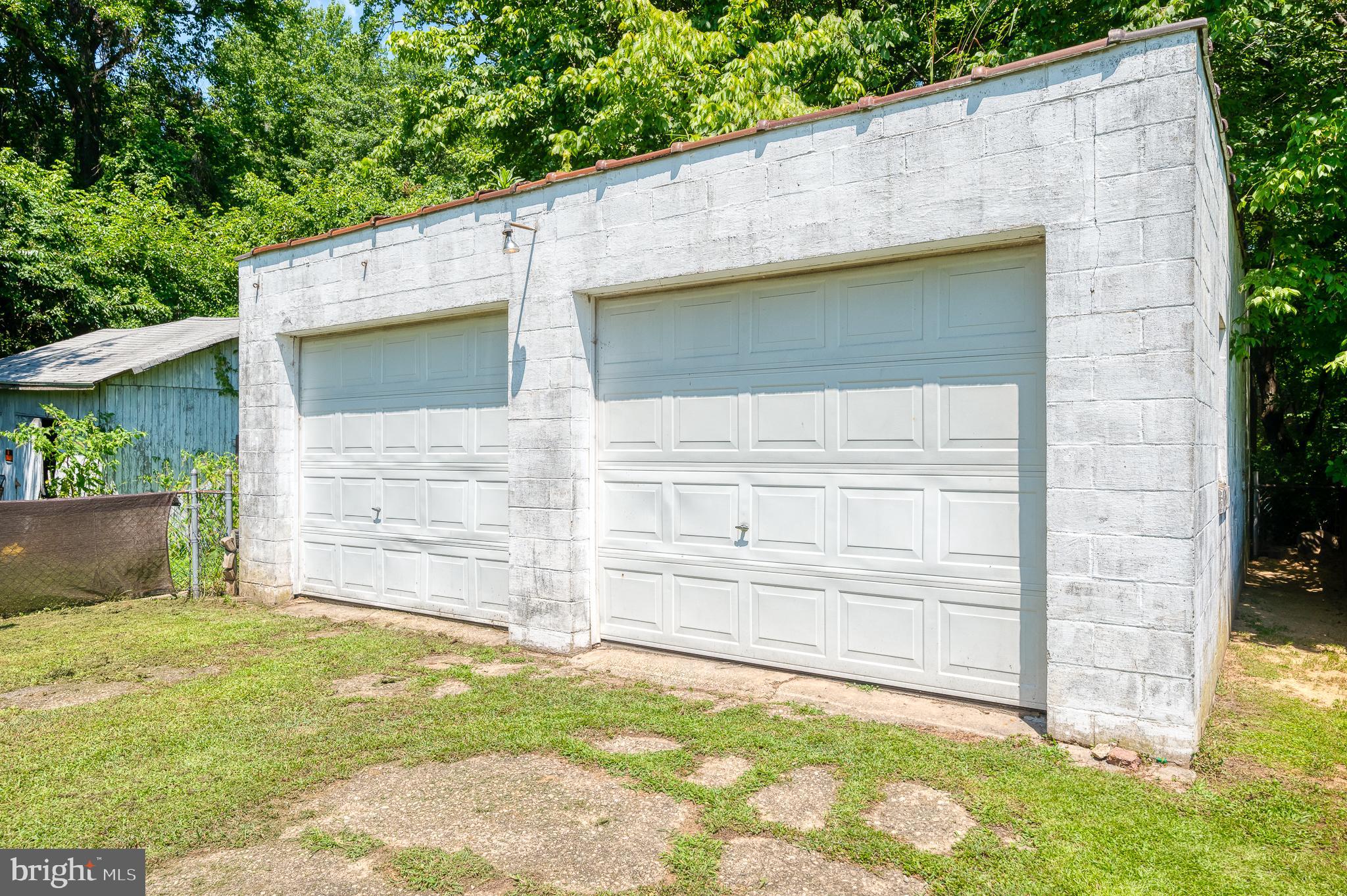 PERRYVILLE - Residential