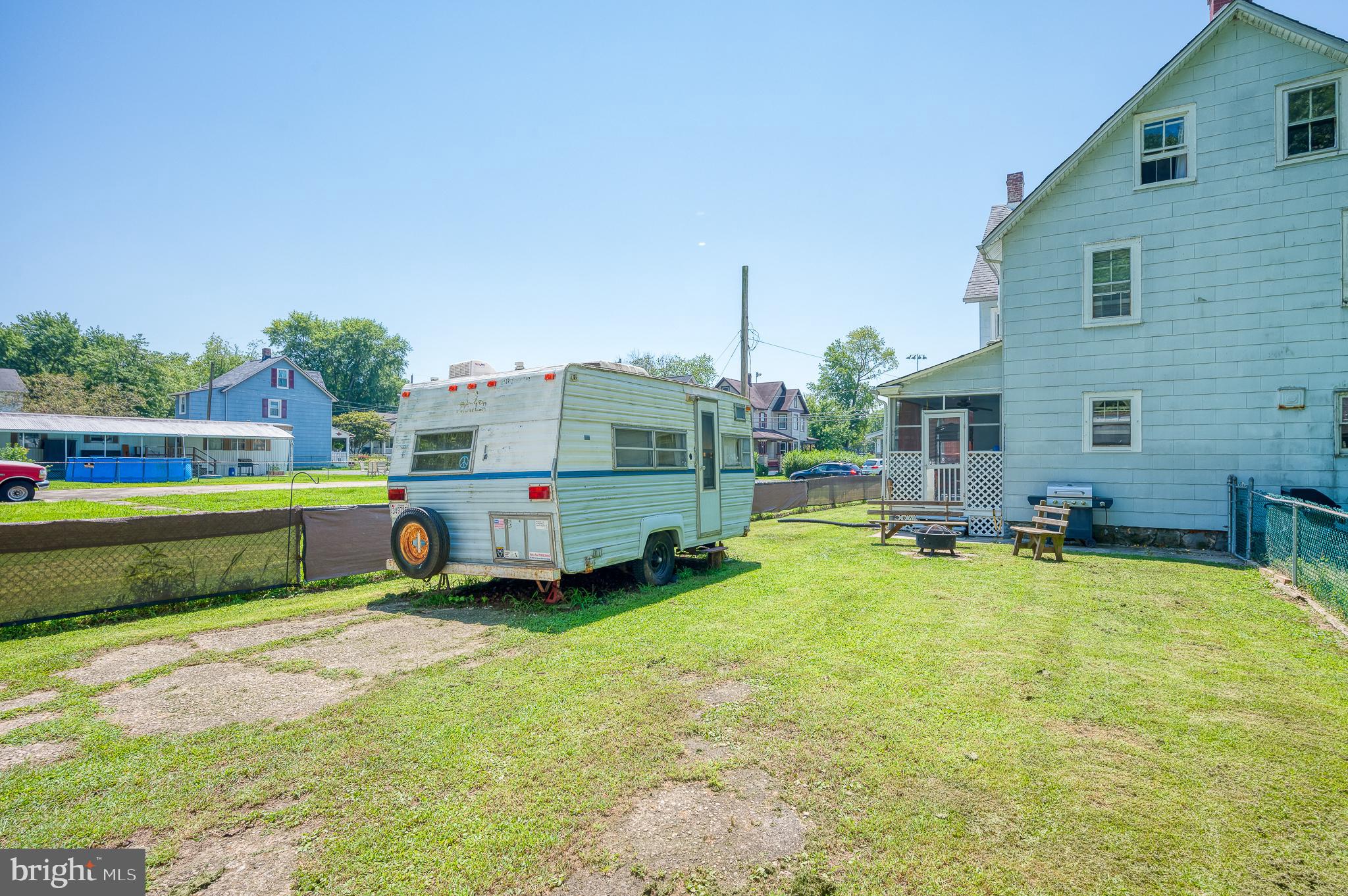 PERRYVILLE - Residential