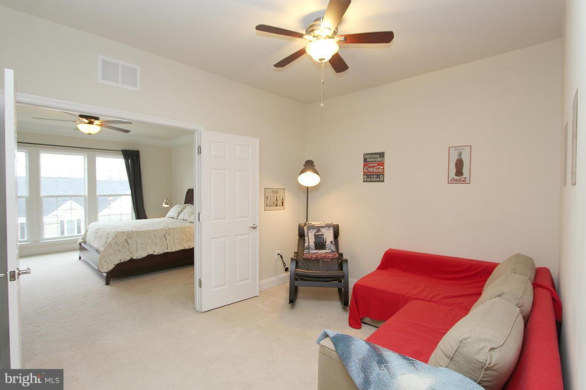 POTOMAC CLUB - Residential