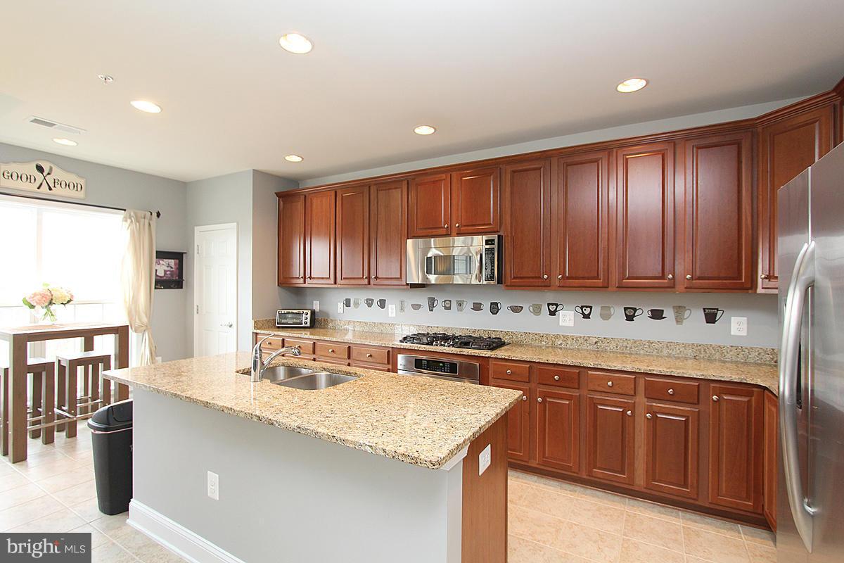 POTOMAC CLUB - Residential