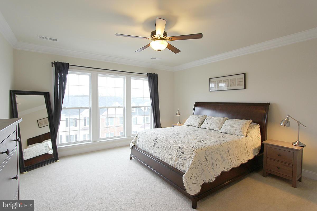 POTOMAC CLUB - Residential