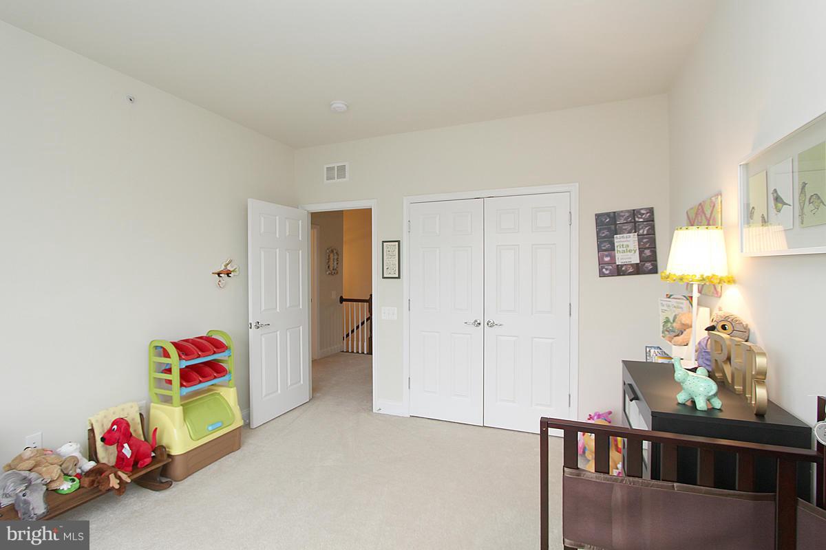 POTOMAC CLUB - Residential