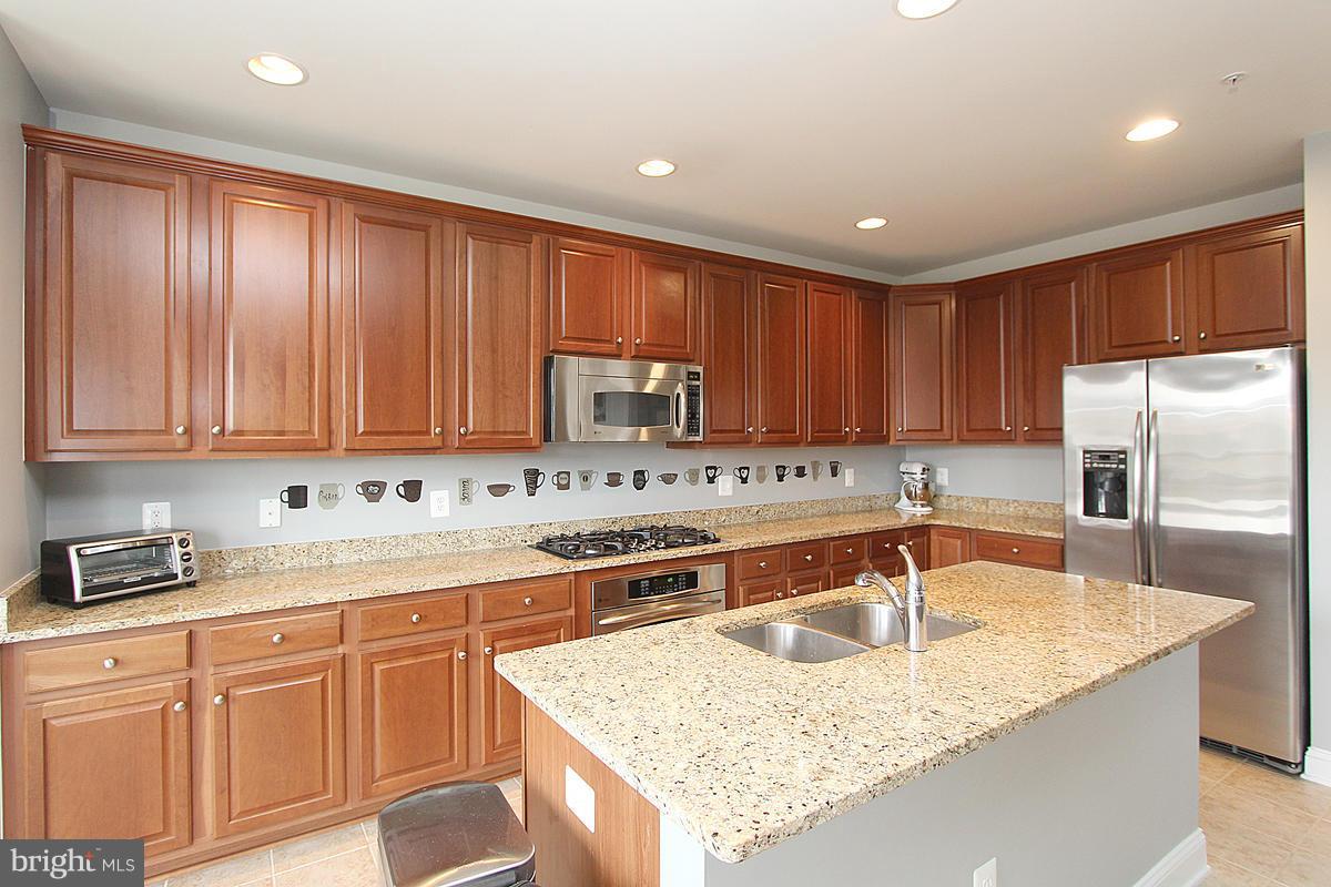 POTOMAC CLUB - Residential