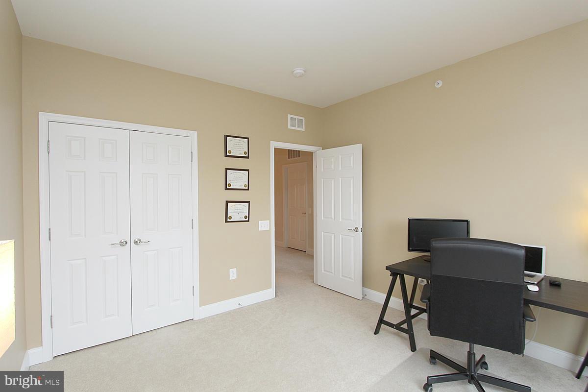 POTOMAC CLUB - Residential