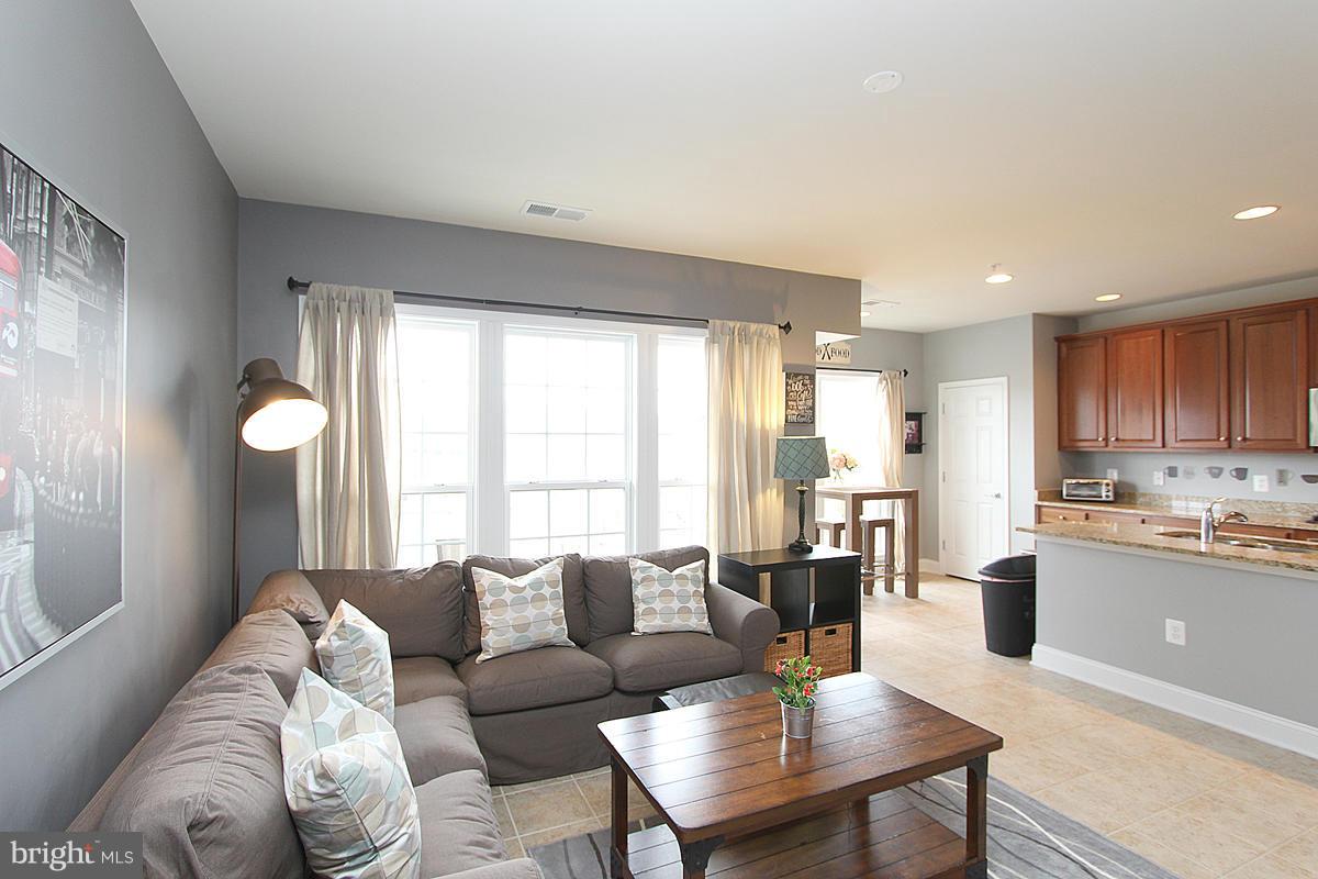 POTOMAC CLUB - Residential