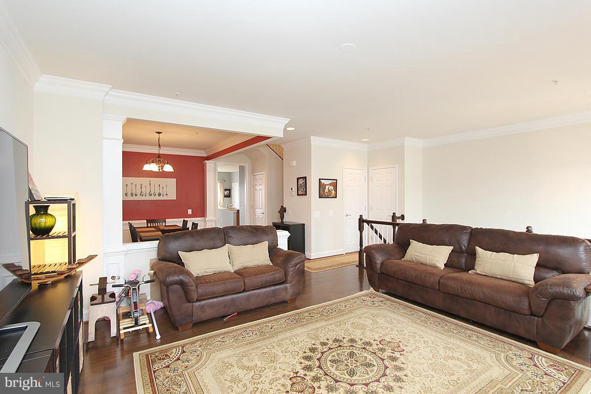 POTOMAC CLUB - Residential