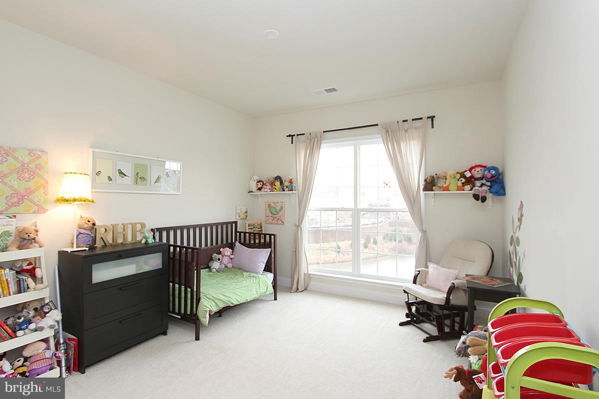 POTOMAC CLUB - Residential