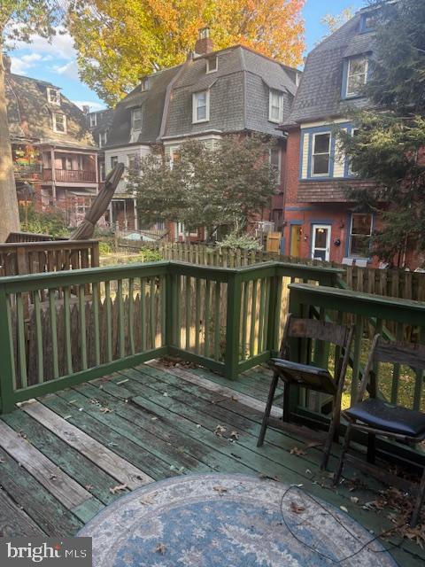 UNIVERSITY CITY - Residential Lease