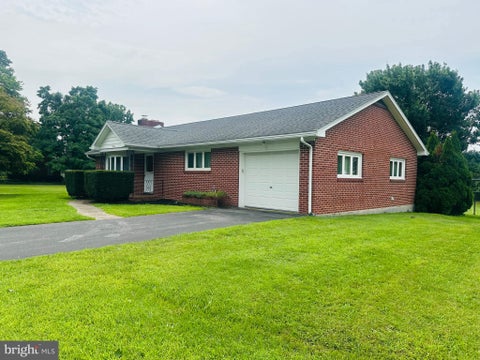 Photo of 1634 Crottlestown Rd, CHAMBERSBURG, PA 17202 (MLS # PAFL2036796)