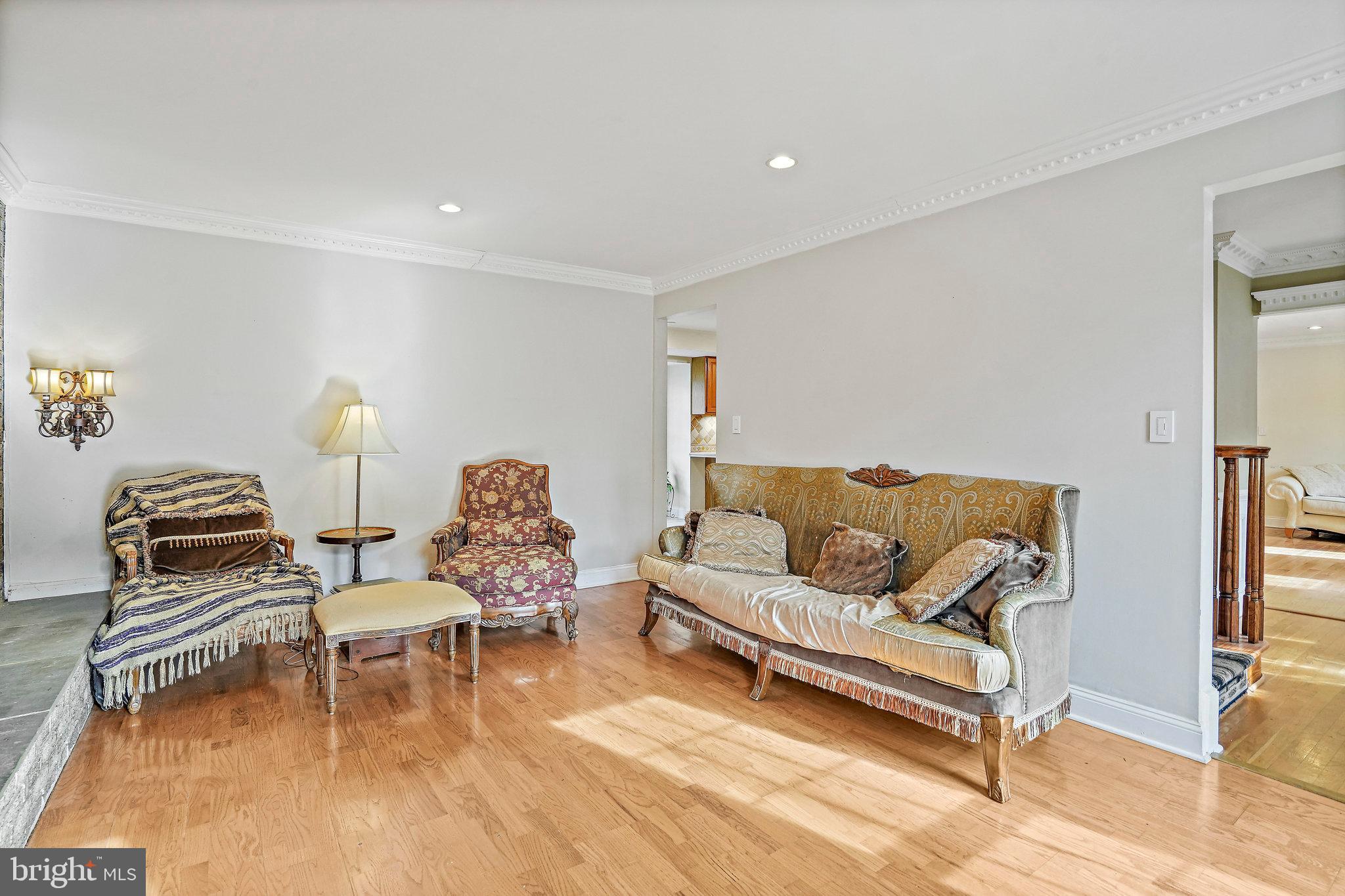 NORBECK ESTATES - Residential