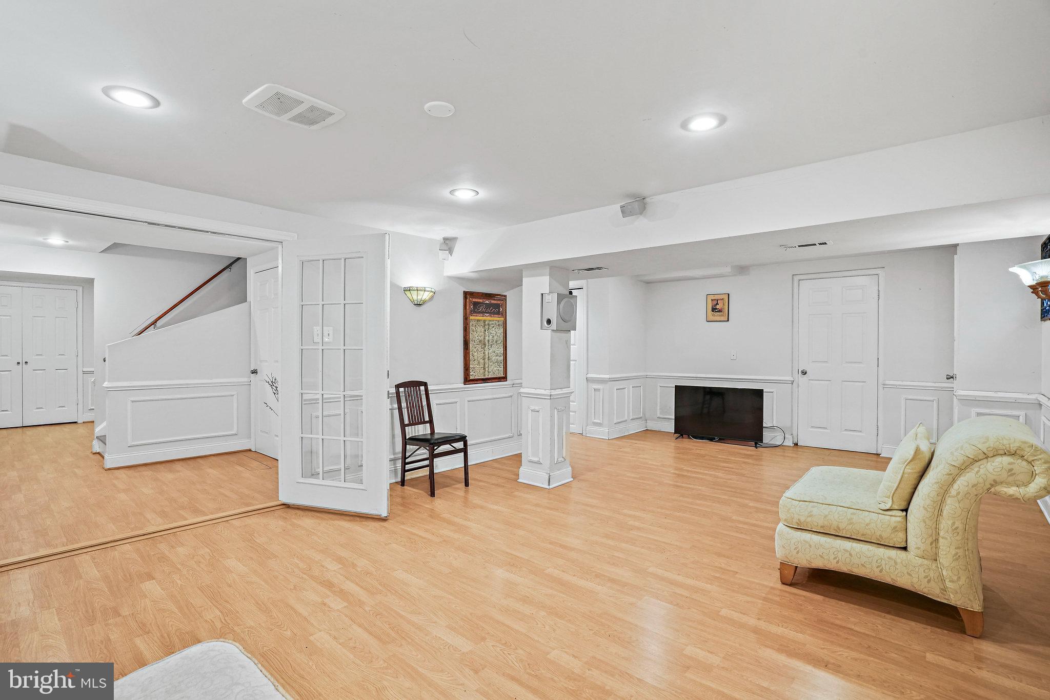 NORBECK ESTATES - Residential