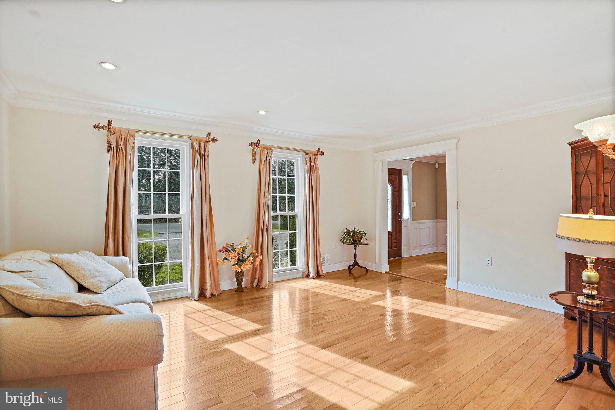 NORBECK ESTATES - Residential