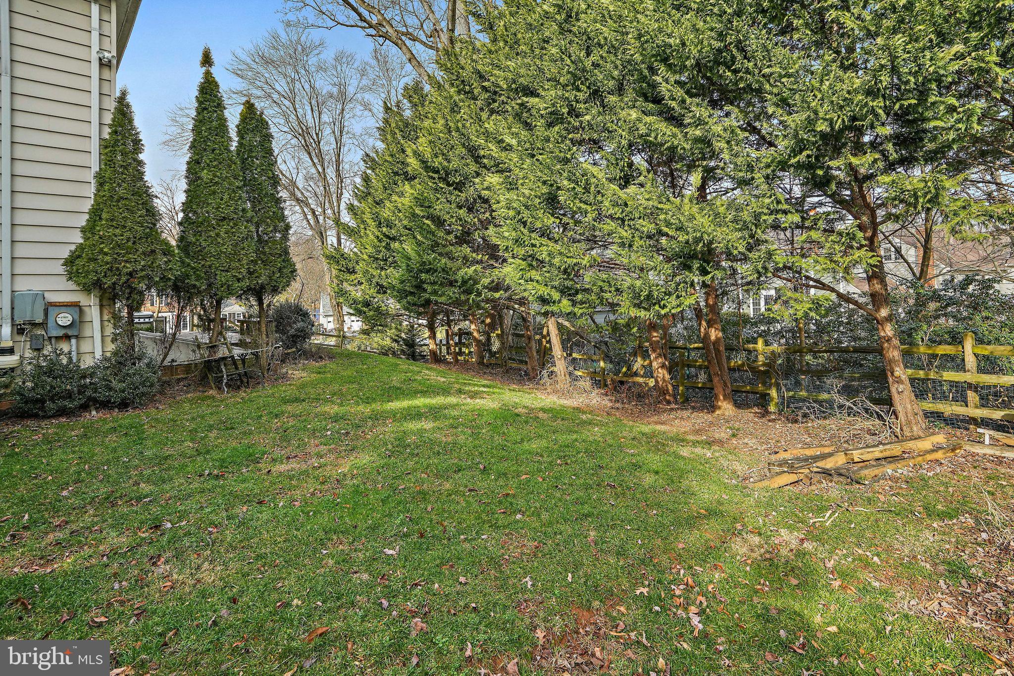 NORBECK ESTATES - Residential