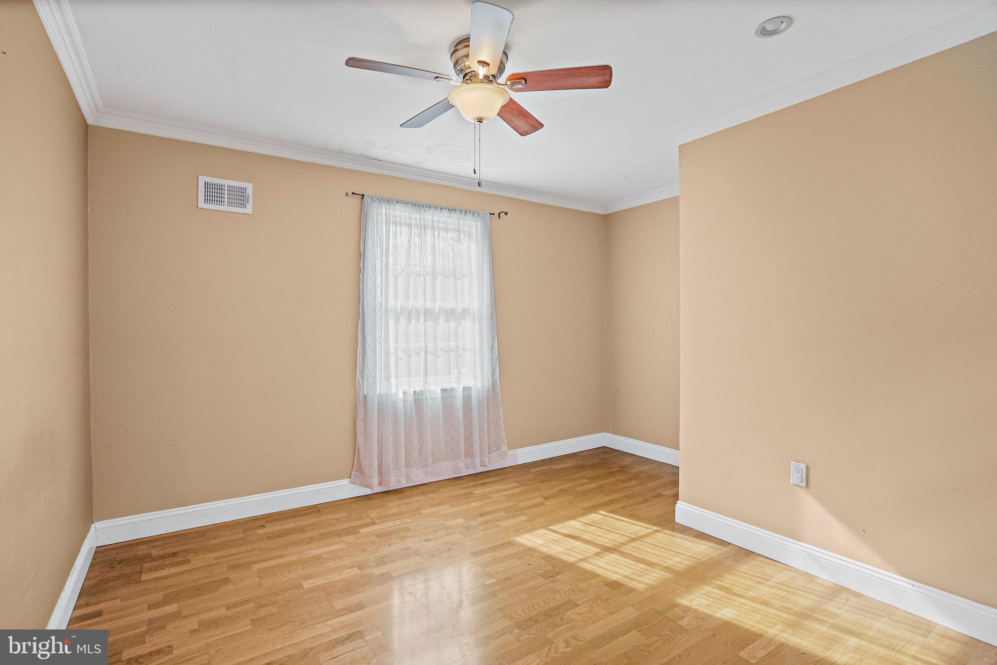 NORBECK ESTATES - Residential