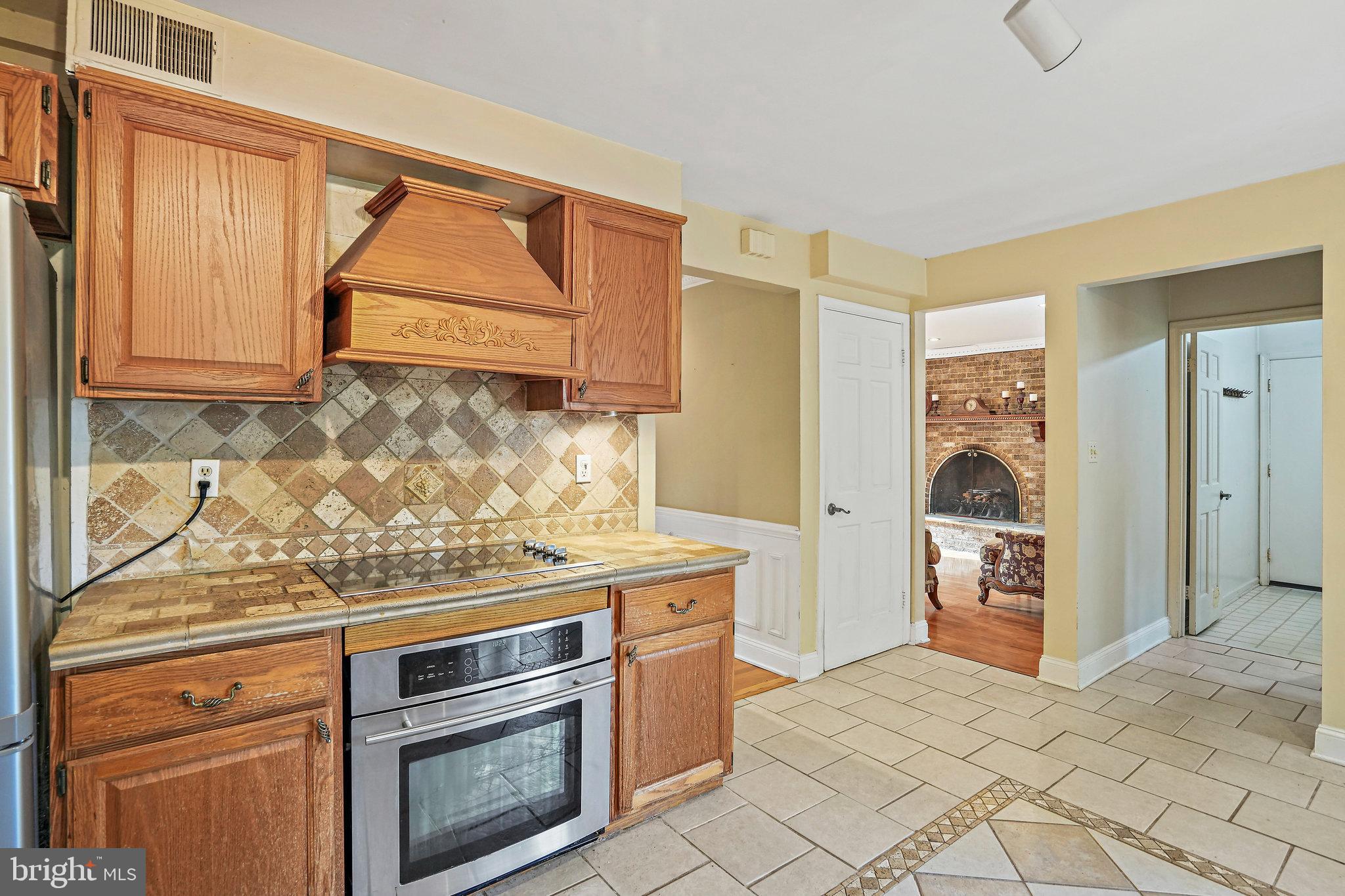 NORBECK ESTATES - Residential