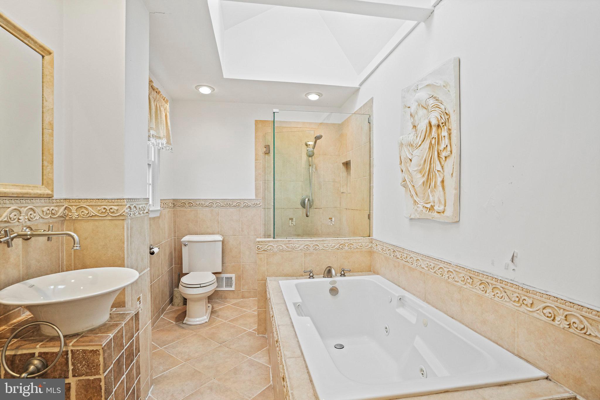 NORBECK ESTATES - Residential