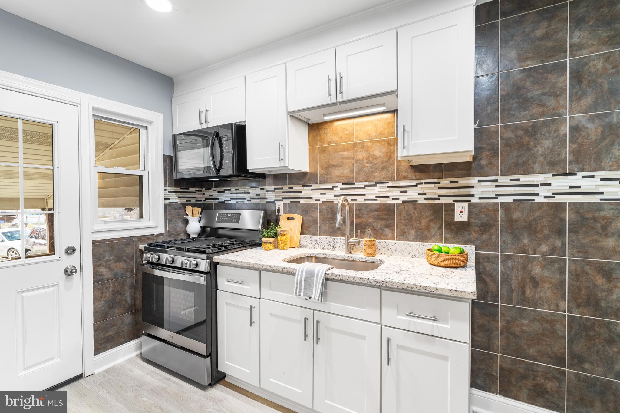 WEST INVERNESS - Residential