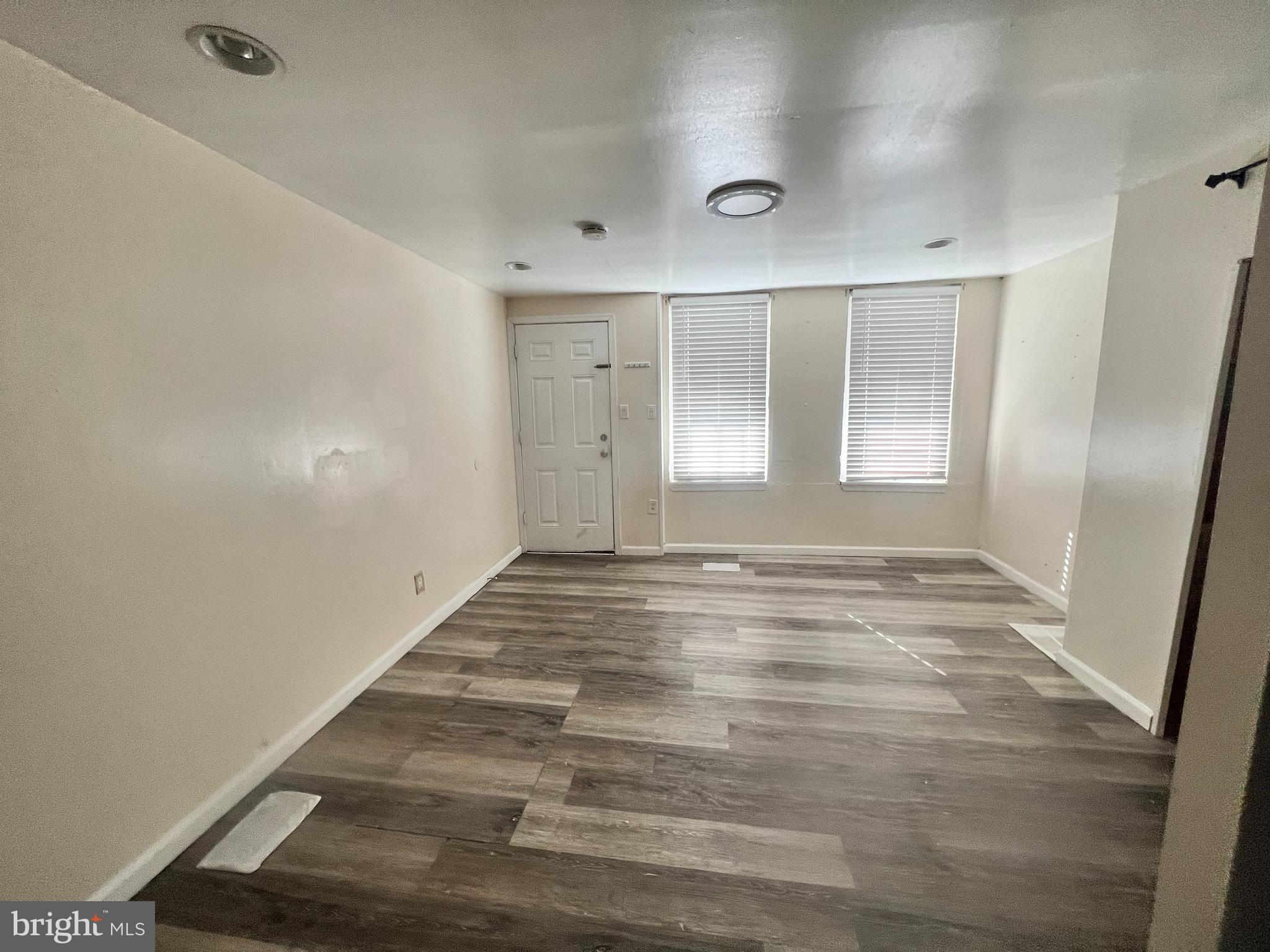 PHILADELPHIA (NORTH) - Residential Lease