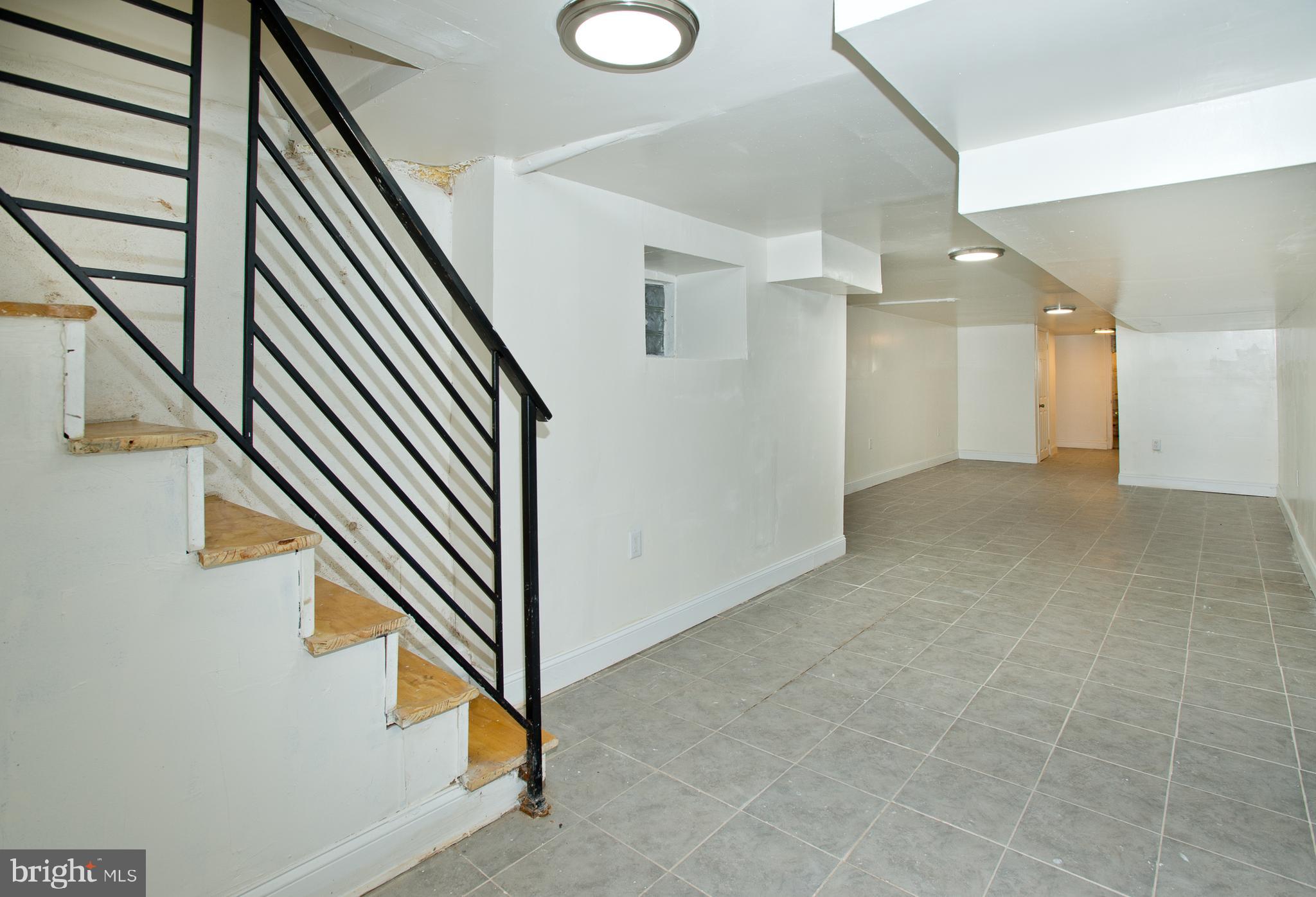 WALNUT HILL - Residential