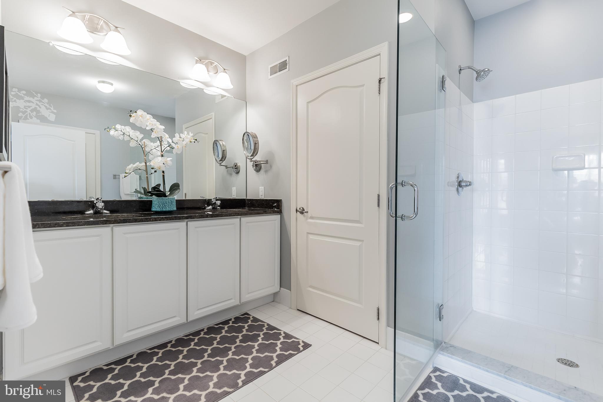 SIENA PLACE - Residential