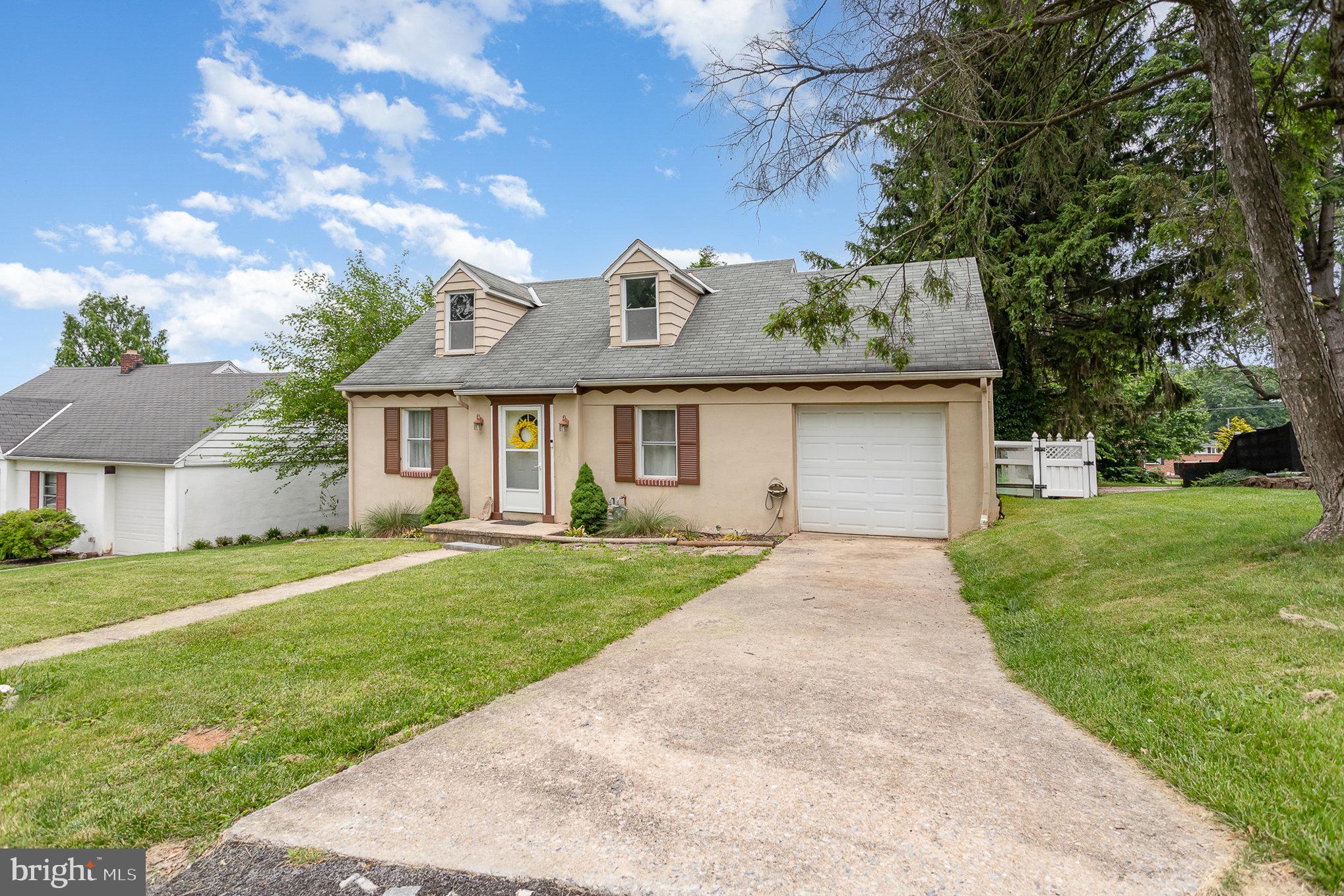 17 RIDGEWAY DRIVE