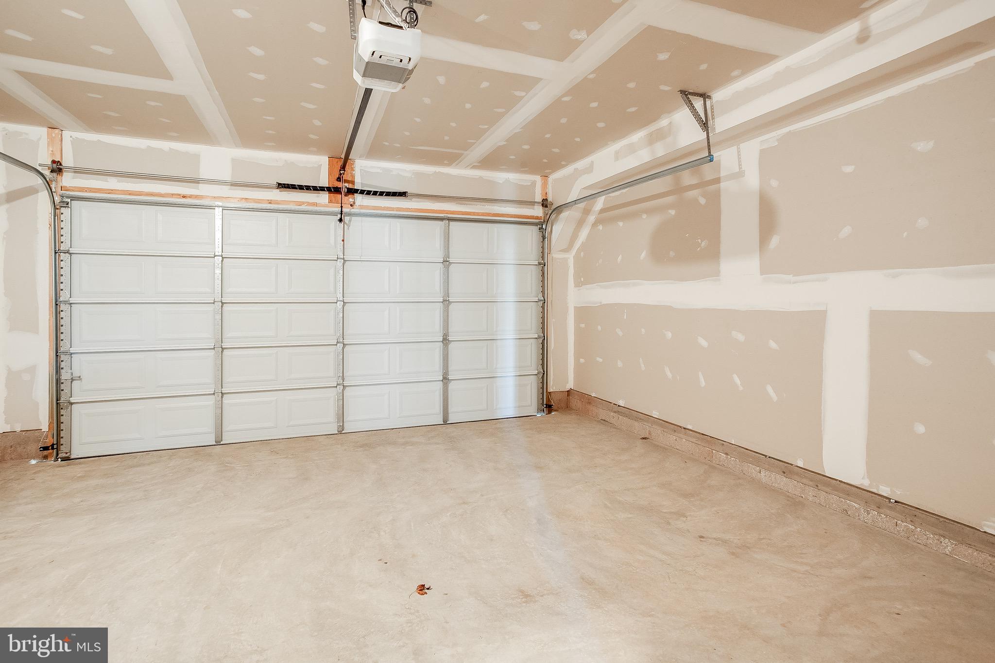 SPRING BANK - Residential Lease