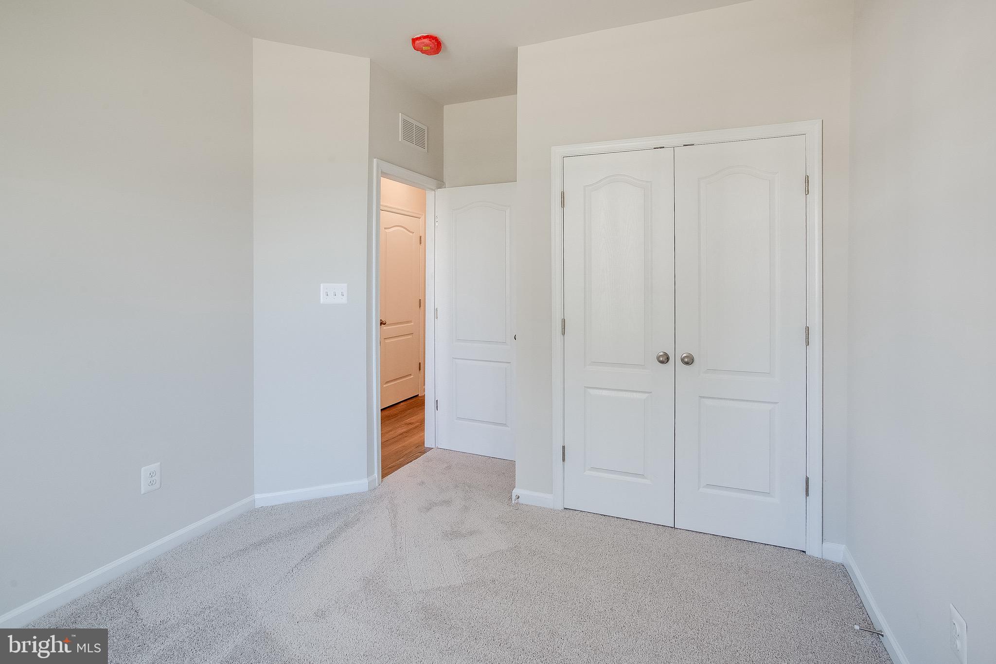 SPRING BANK - Residential Lease