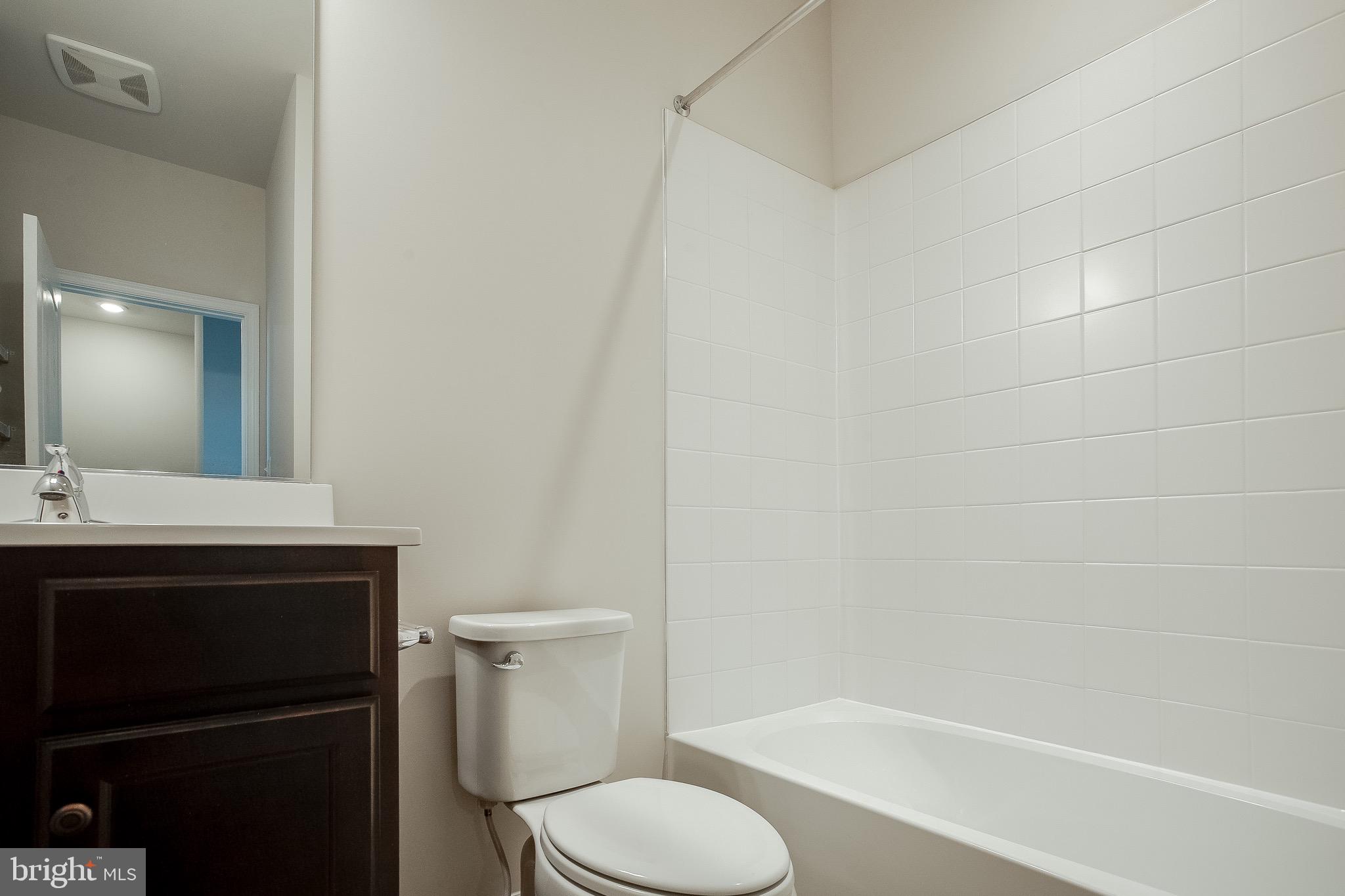 SPRING BANK - Residential Lease