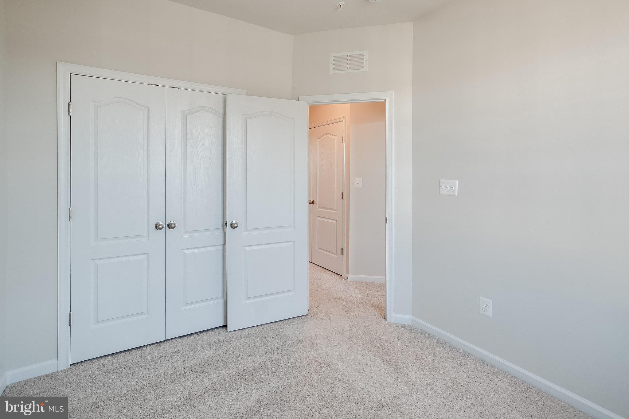 SPRING BANK - Residential Lease