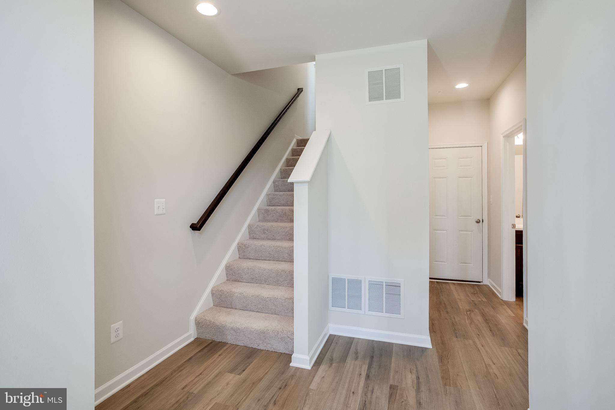 SPRING BANK - Residential Lease