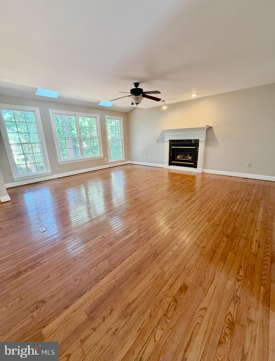 AUGUSTINE NORTH - Residential Lease