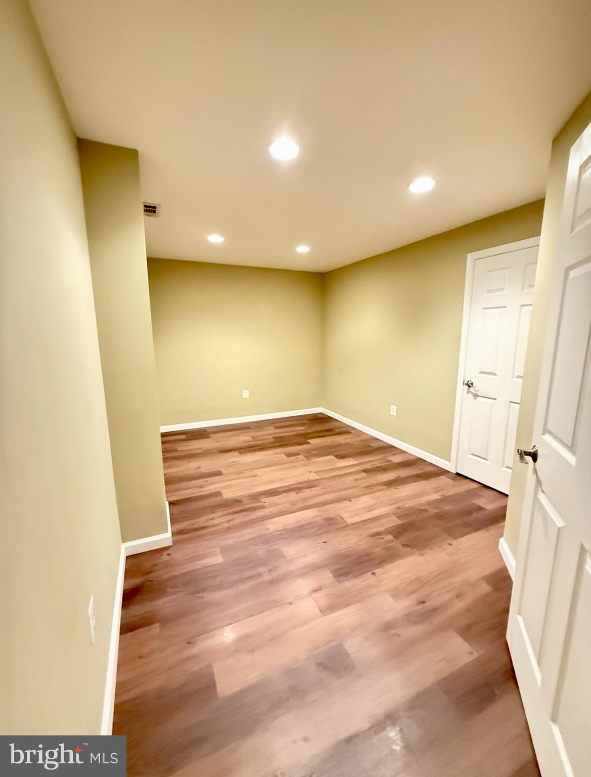 AUGUSTINE NORTH - Residential Lease