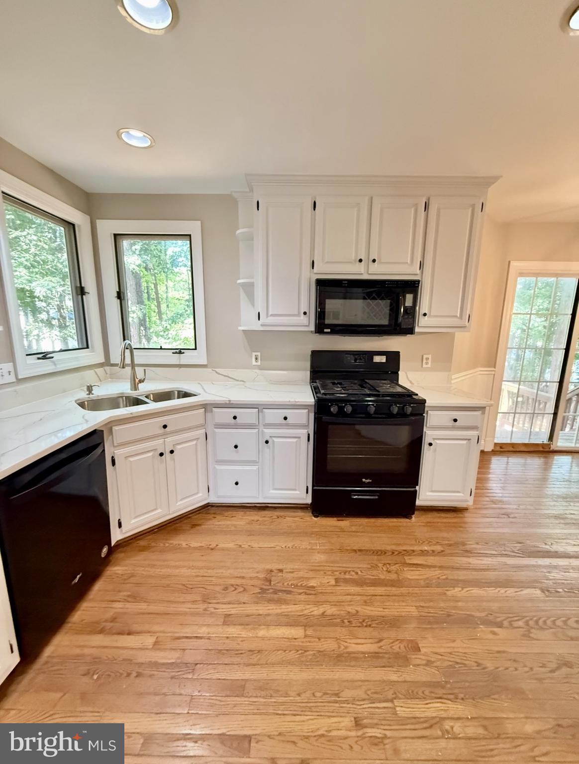 AUGUSTINE NORTH - Residential Lease