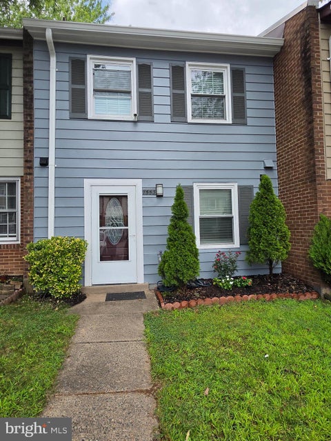 Photo of 7553 Whitehall Drive, MANASSAS, VA 20111 (MLS # VAPW2128410)