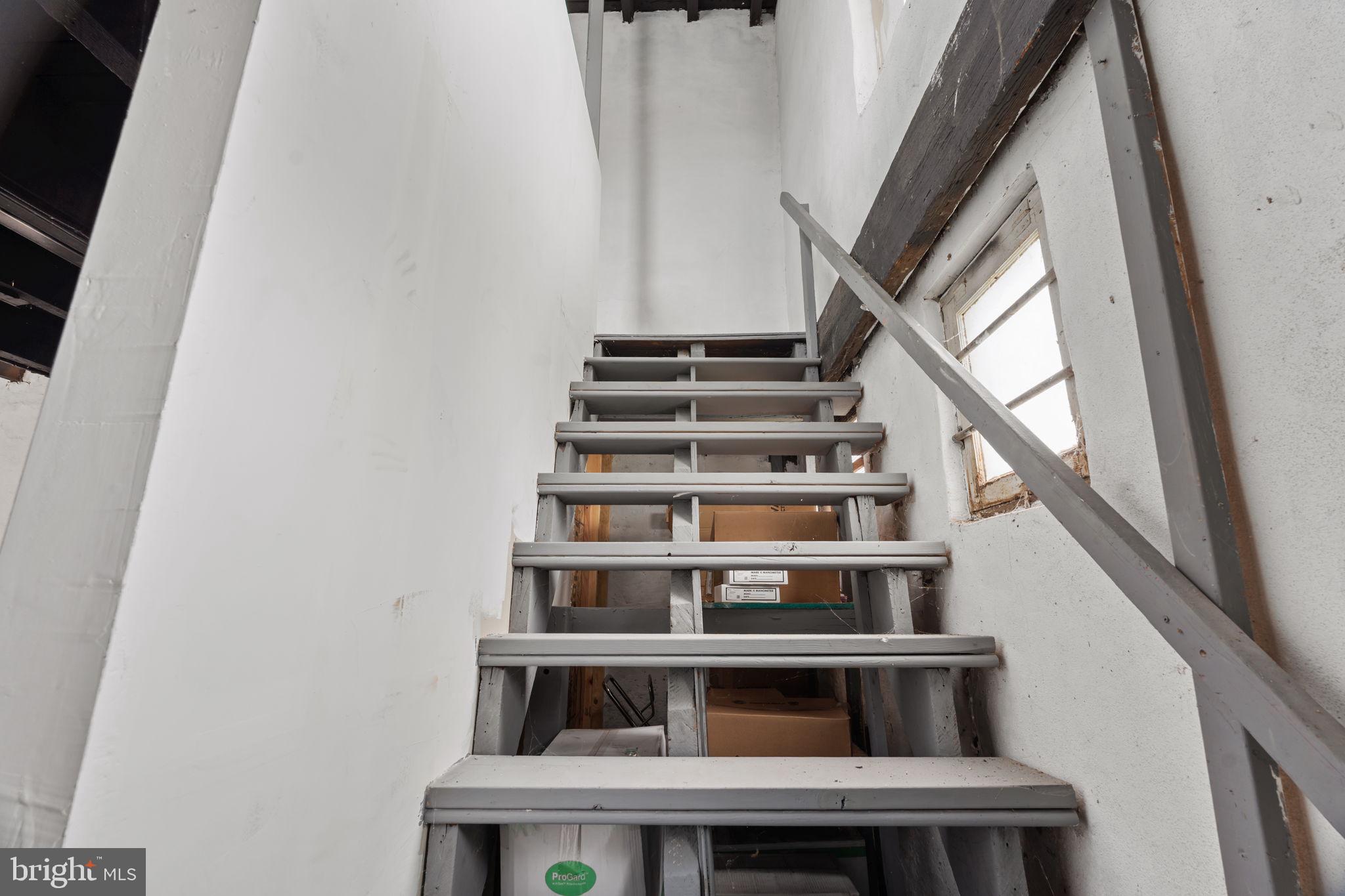 BRIDESBURG - Residential Income