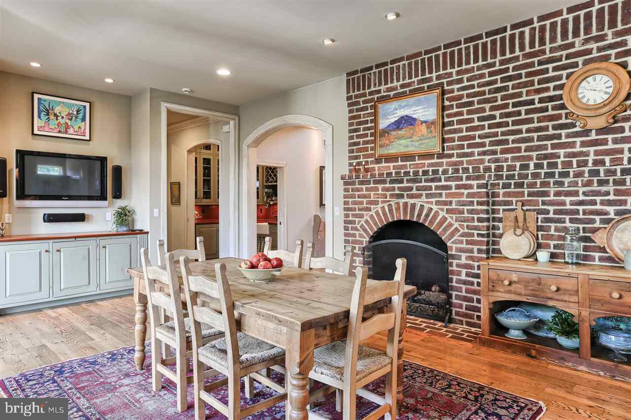 DEER CHASE ESTATES - Residential