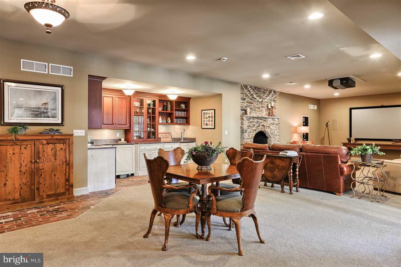 DEER CHASE ESTATES - Residential