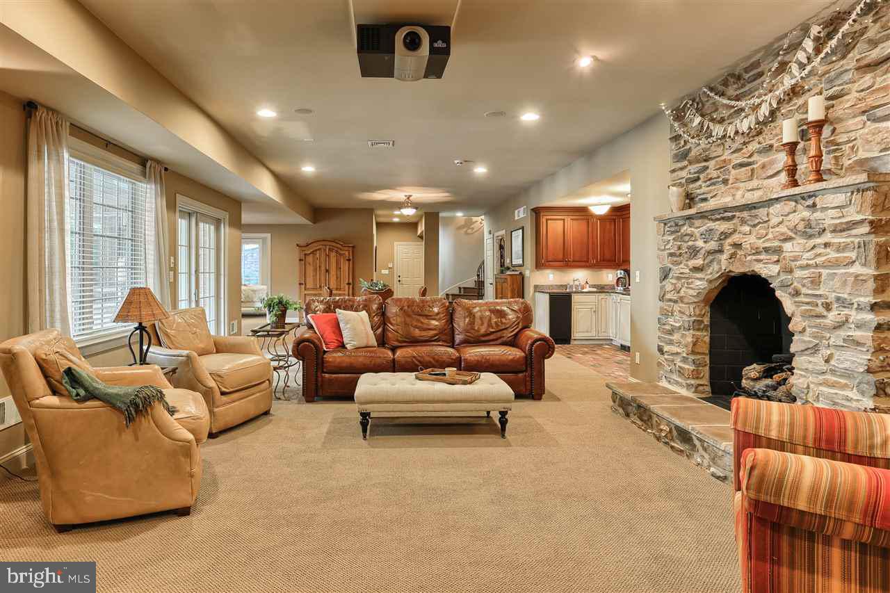 DEER CHASE ESTATES - Residential