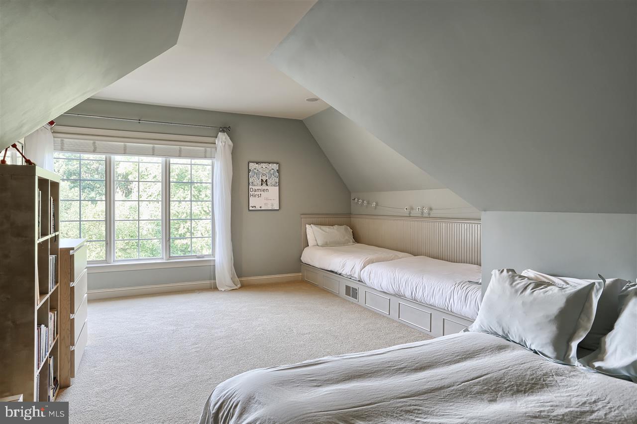 DEER CHASE ESTATES - Residential