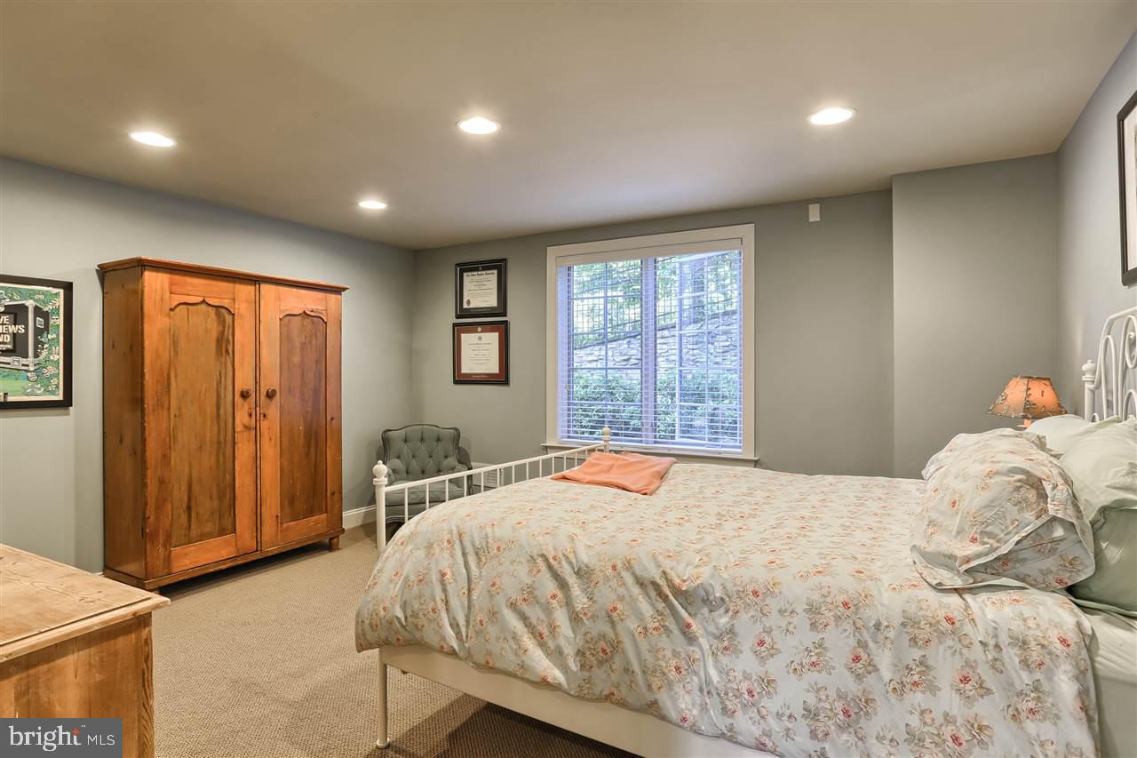 DEER CHASE ESTATES - Residential