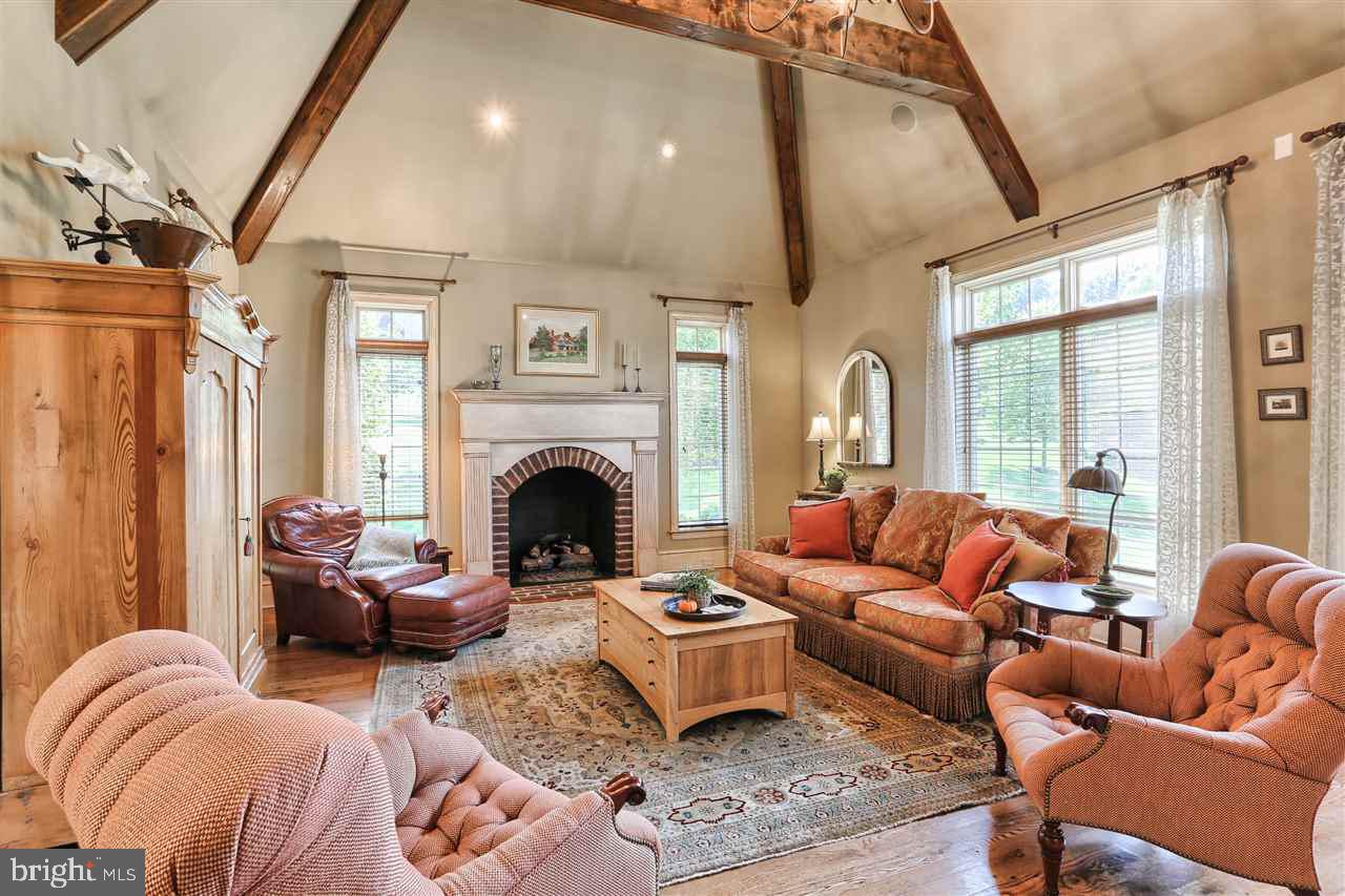 DEER CHASE ESTATES - Residential